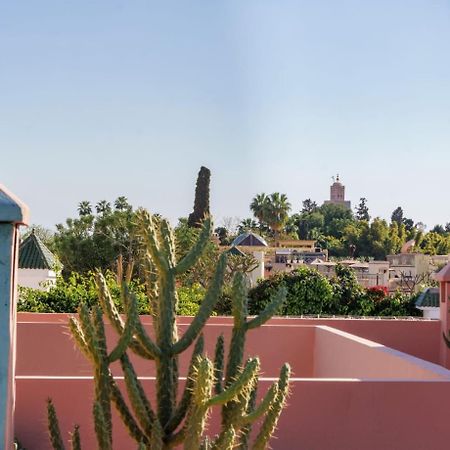 Riad Privatise - 2 Chambres & Petit Dejeuner -Terrasse マラケシュ エクステリア 写真