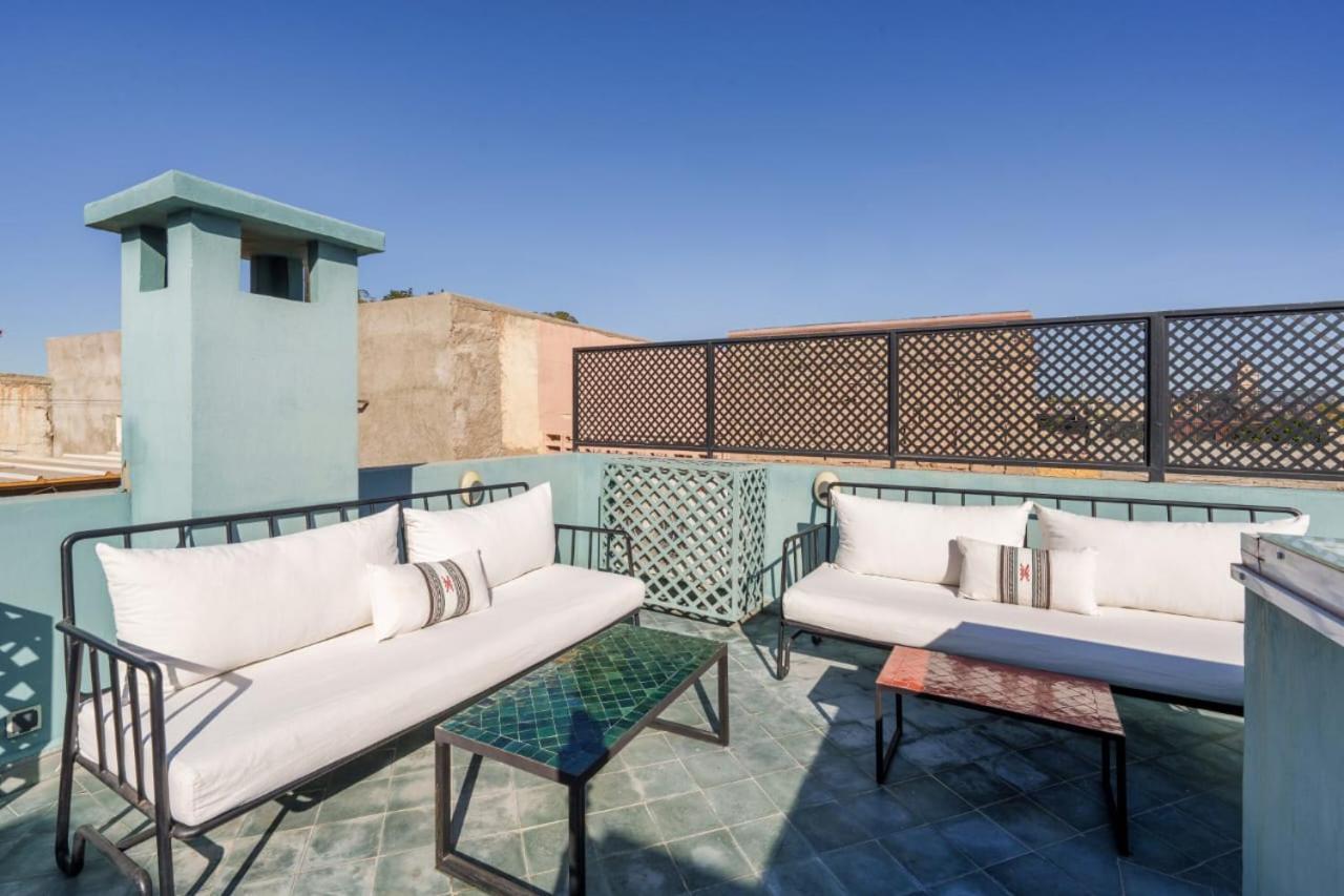 Riad Privatise - 2 Chambres & Petit Dejeuner -Terrasse マラケシュ エクステリア 写真