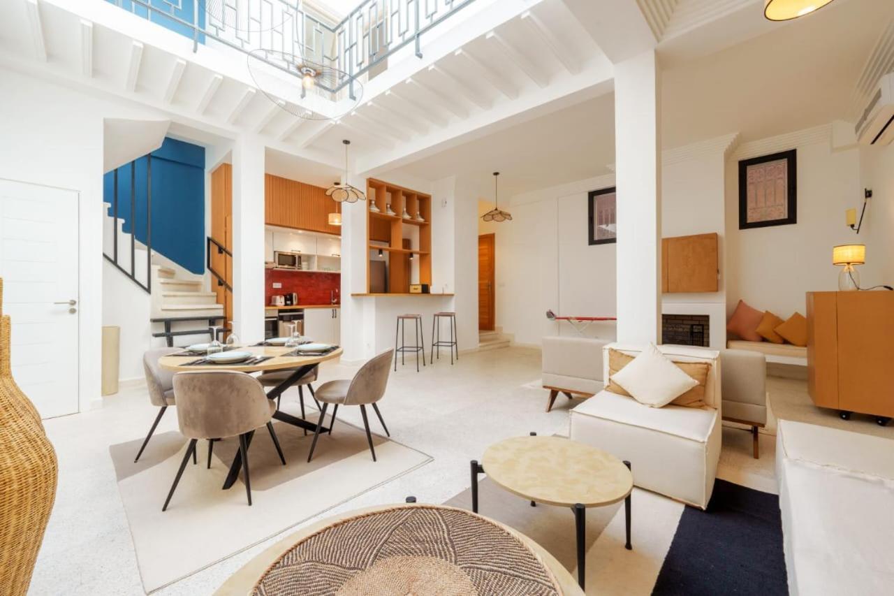 Riad Privatise - 2 Chambres & Petit Dejeuner -Terrasse マラケシュ エクステリア 写真